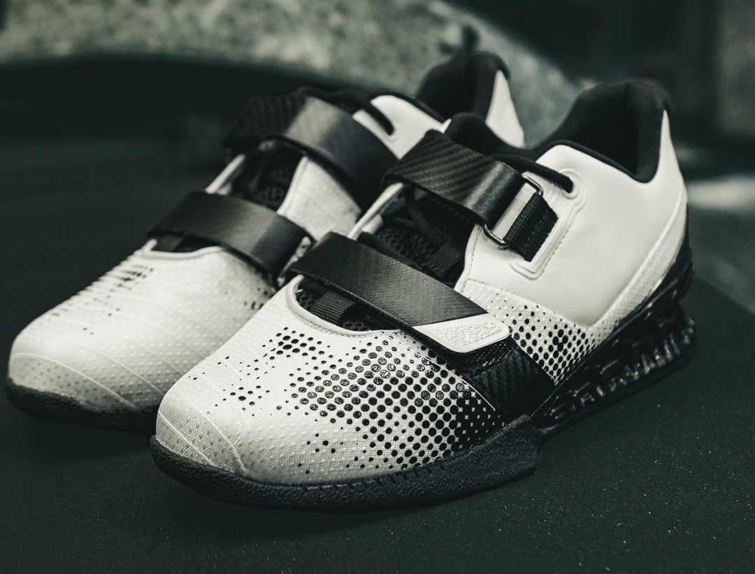 Heels vs. Flats: Which Shoes Are Better for Squatting?