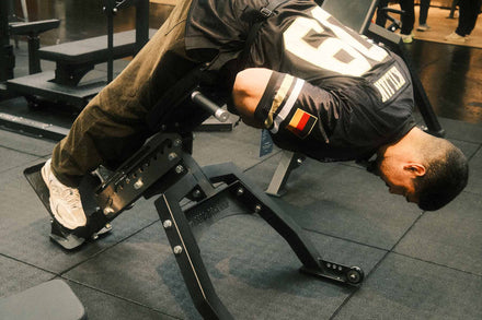 Pro Hyperextension “Bulldog” – Commercial Back Extension Machine (Expected availability: June 2026) - Strength Shop