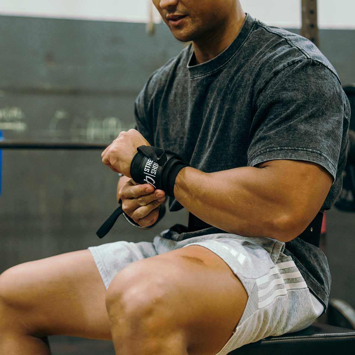 Wrist Wraps - Medium / Black - IPF Approved (60CM) – Strength Shop